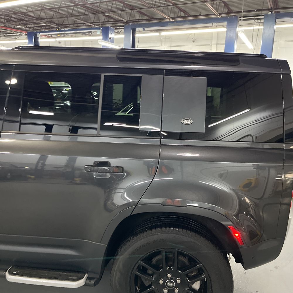 2023 Land Rover Defender 110 S