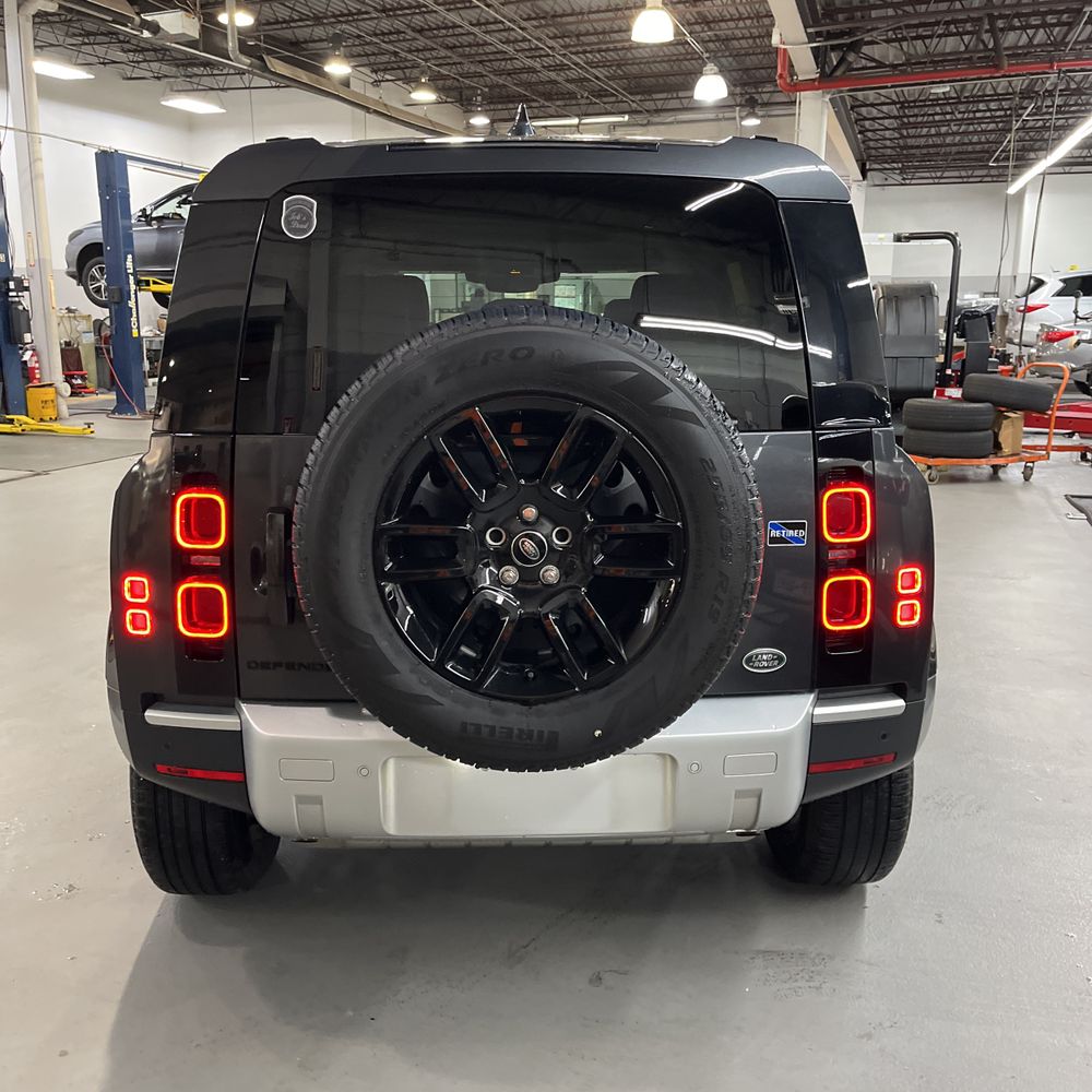 2023 Land Rover Defender 110 S