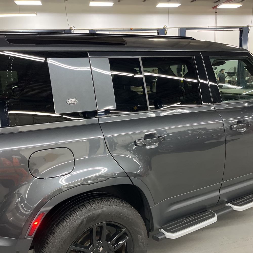 2023 Land Rover Defender 110 S