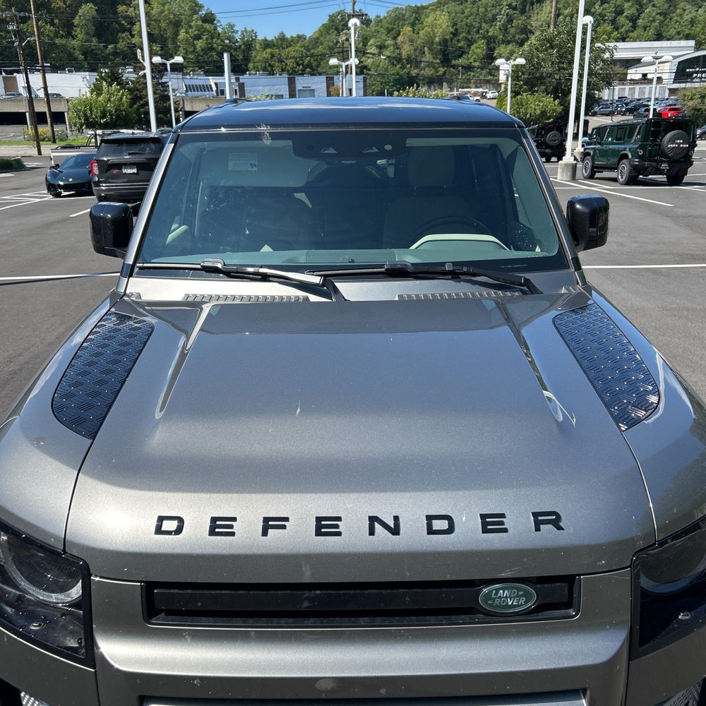 2023 Land Rover Defender 110 S