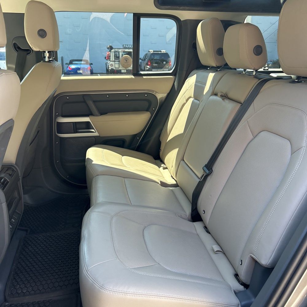 2023 Land Rover Defender 110 S