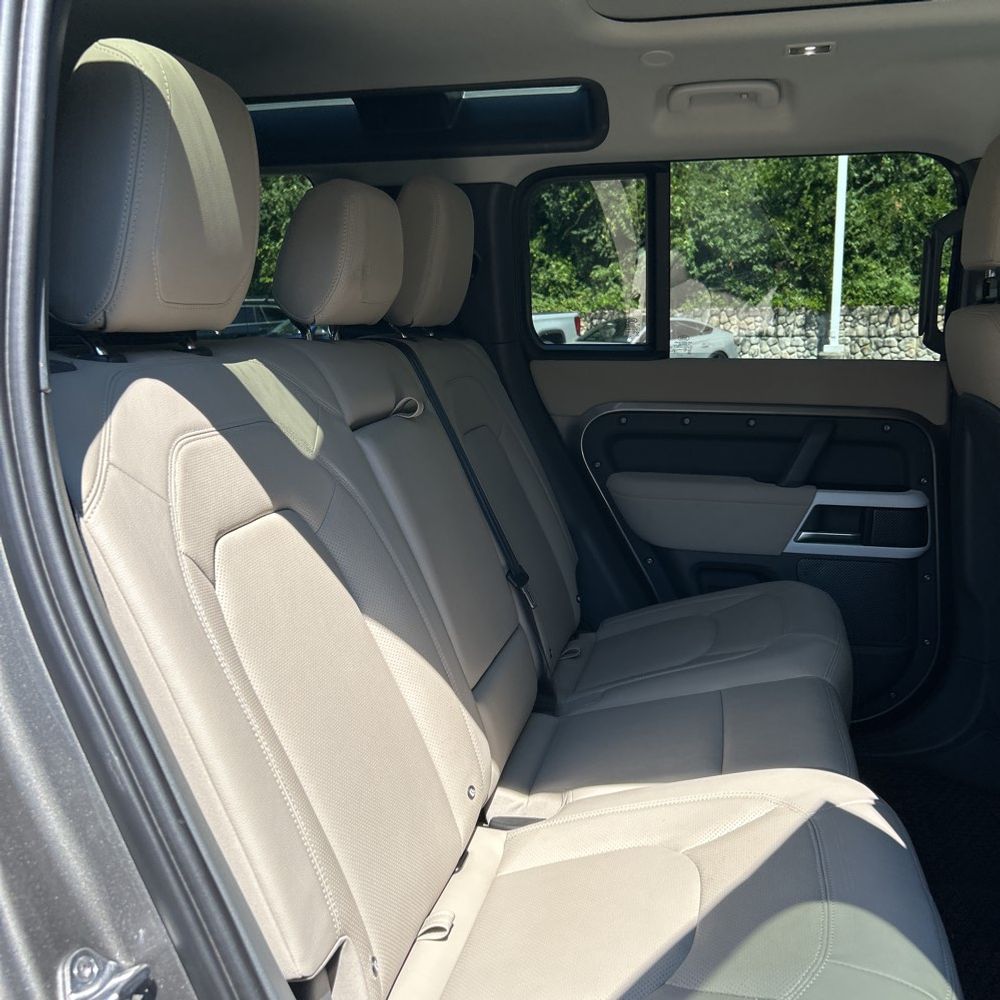 2023 Land Rover Defender 110 S
