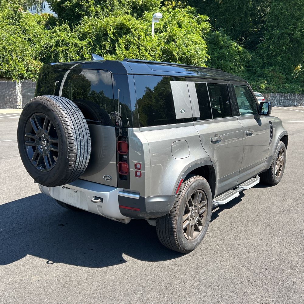 2023 Land Rover Defender 110 S