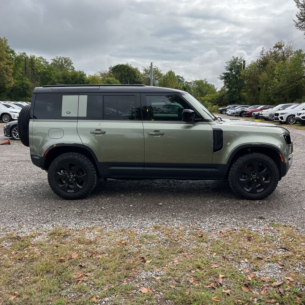2023 Land Rover Defender 110 S
