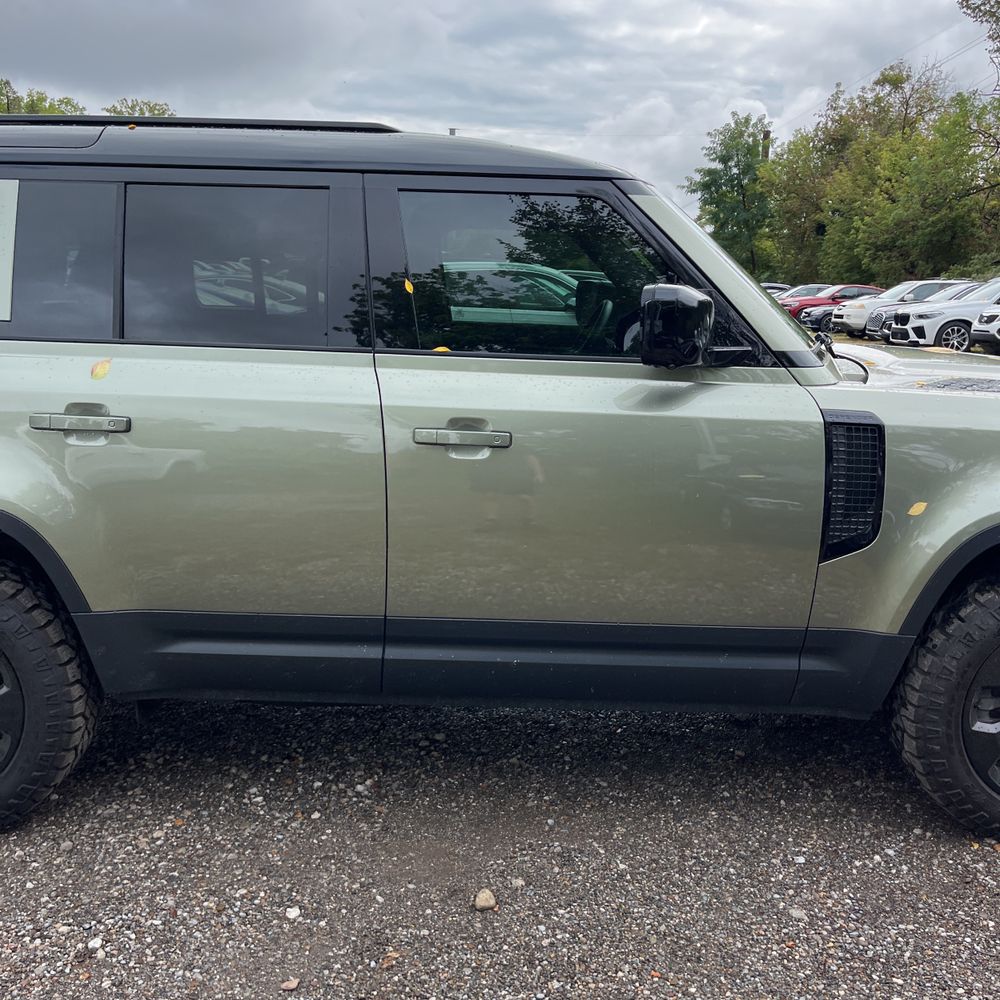 2023 Land Rover Defender 110 S