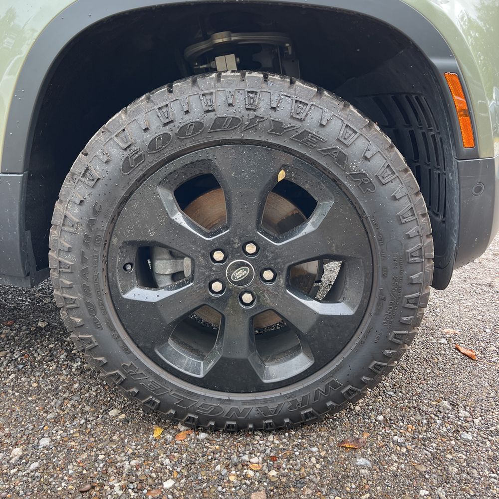2023 Land Rover Defender 110 S