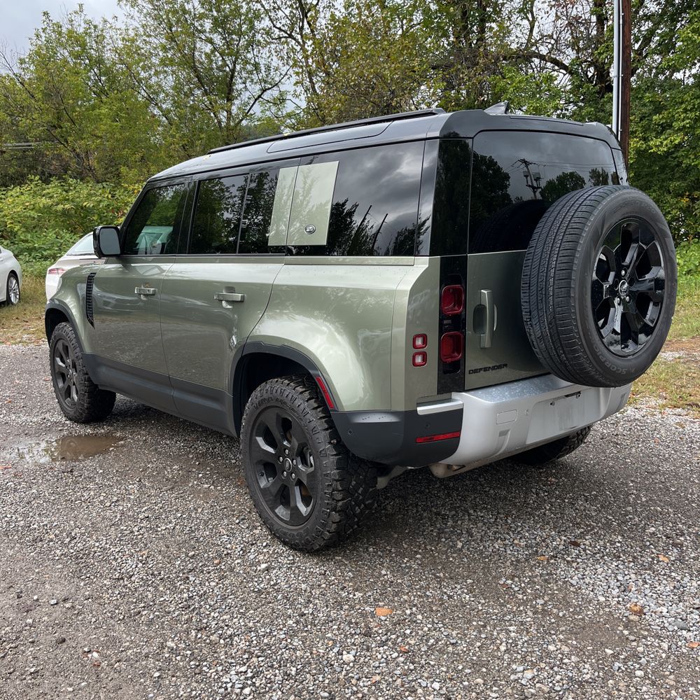 2023 Land Rover Defender 110 S