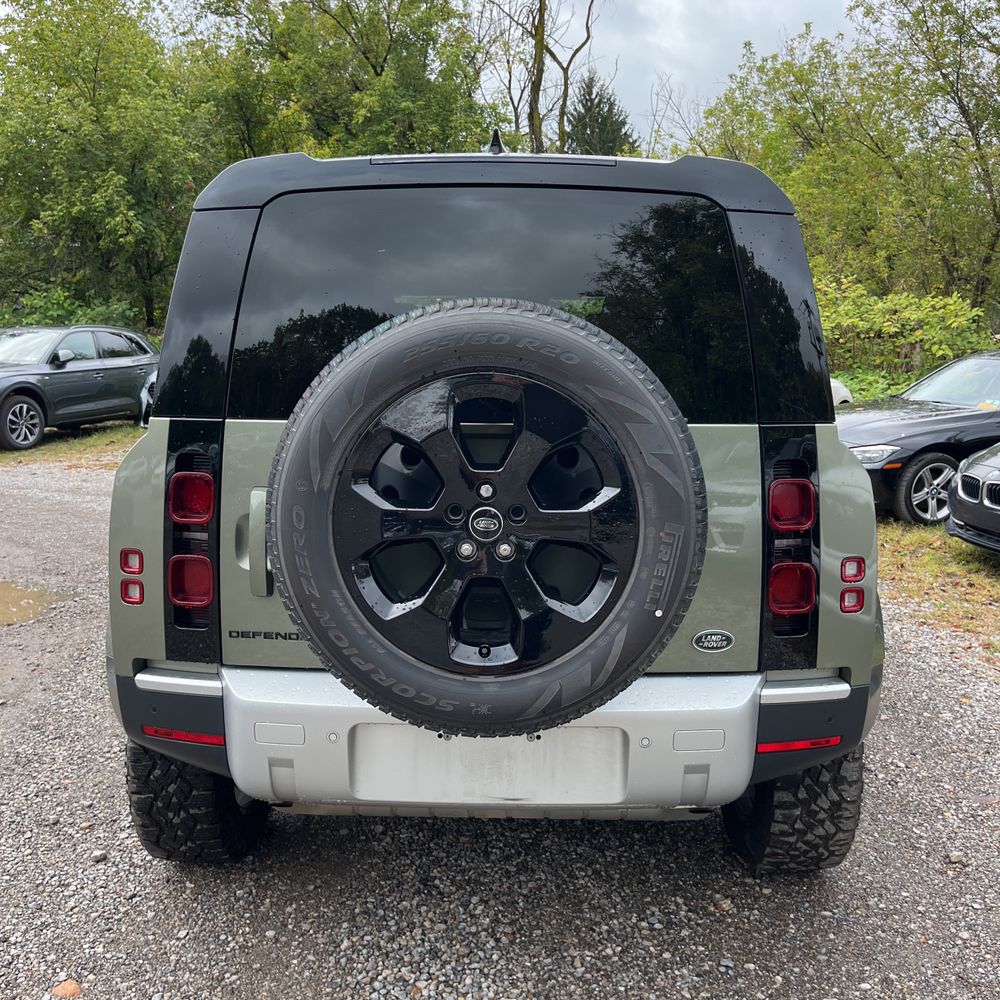 2023 Land Rover Defender 110 S