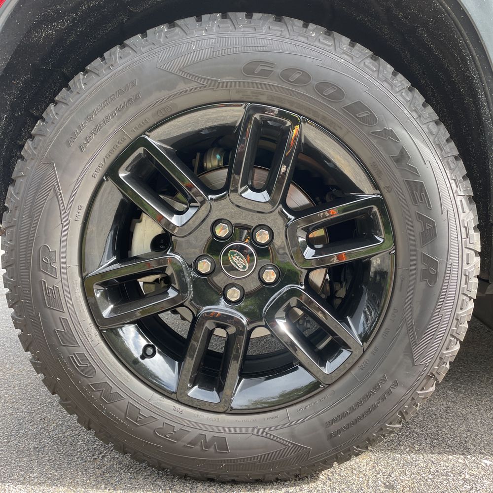 2024 Land Rover Defender 110 S P300