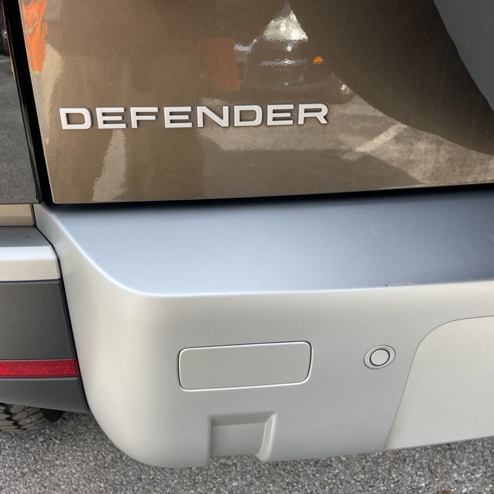 2024 Land Rover Defender 110 S P300