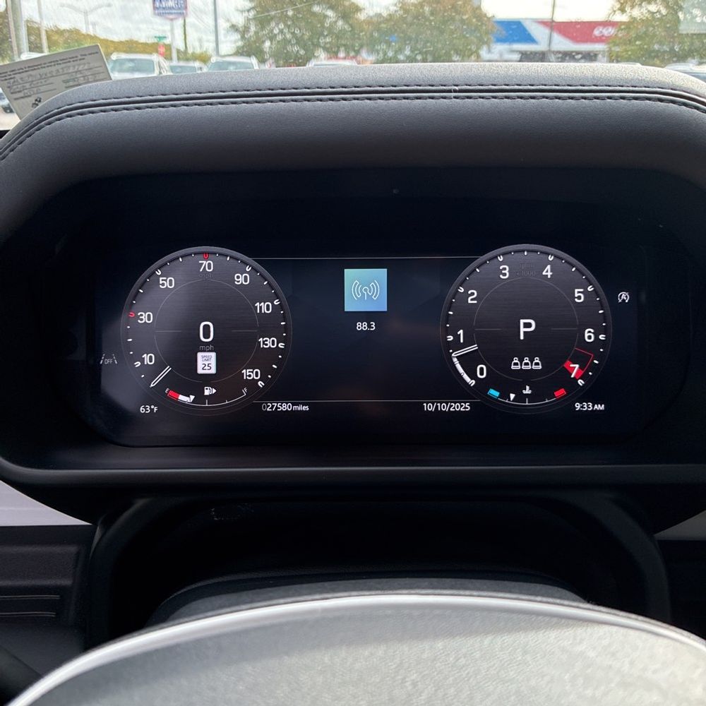 2025 Land Rover Defender 110 S P300
