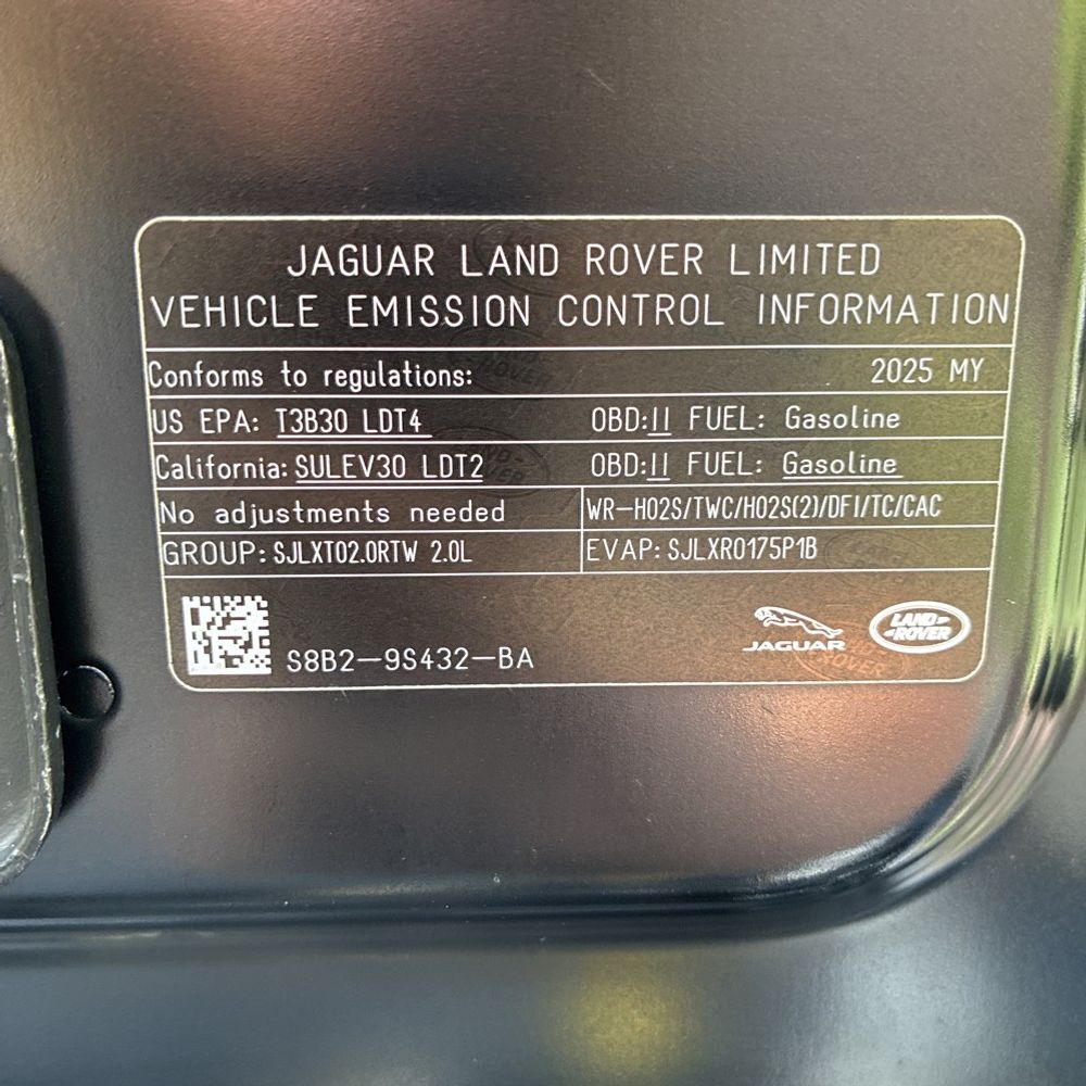 2025 Land Rover Defender 110 S P300