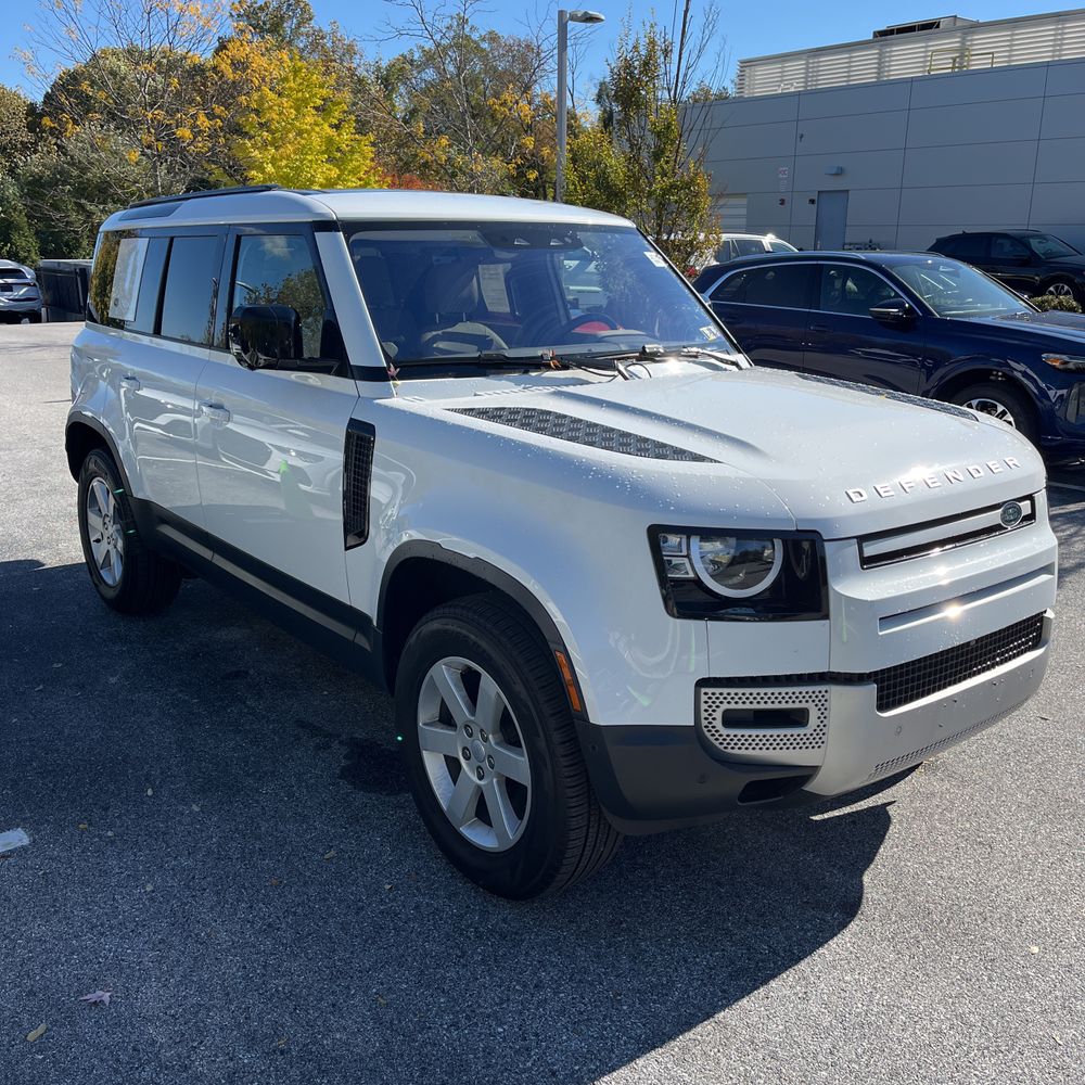 2022 Land Rover Defender 110 S