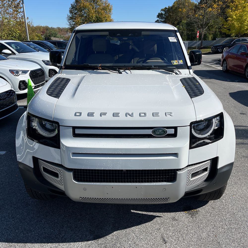 2022 Land Rover Defender 110 S