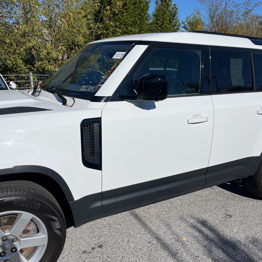 2022 Land Rover Defender 110 S
