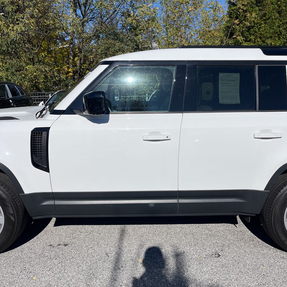 2022 Land Rover Defender 110 S