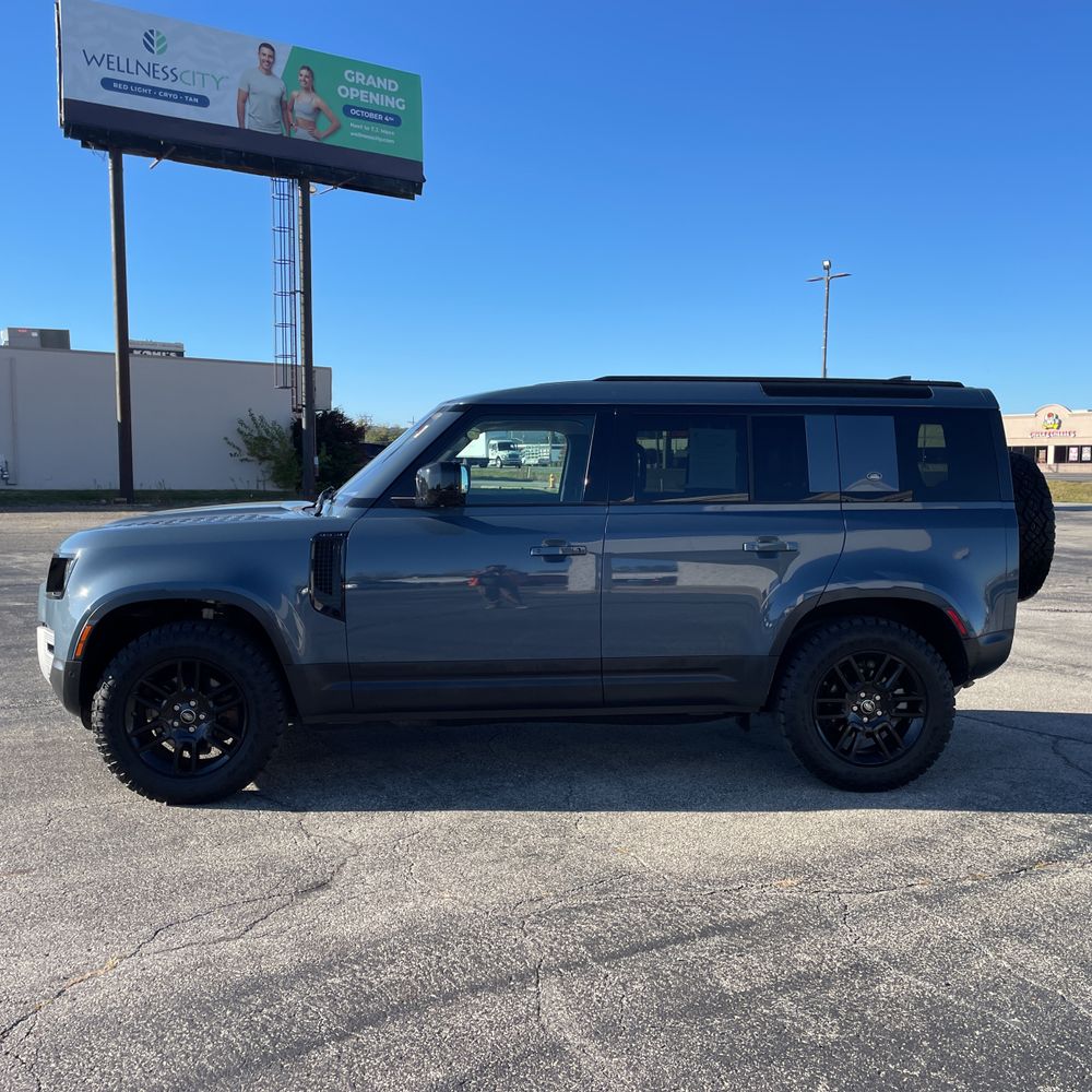 2021 Land Rover Defender 110 S