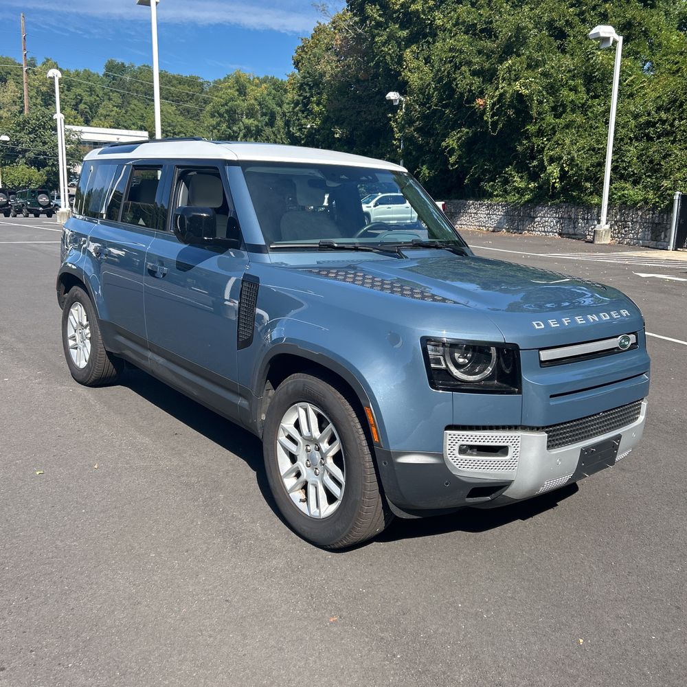 2025 Land Rover Defender 110 S P400