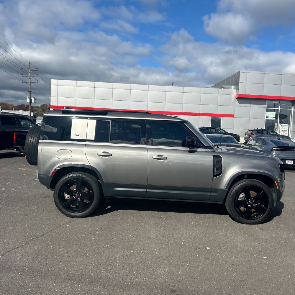 2021 Land Rover Defender 110 S