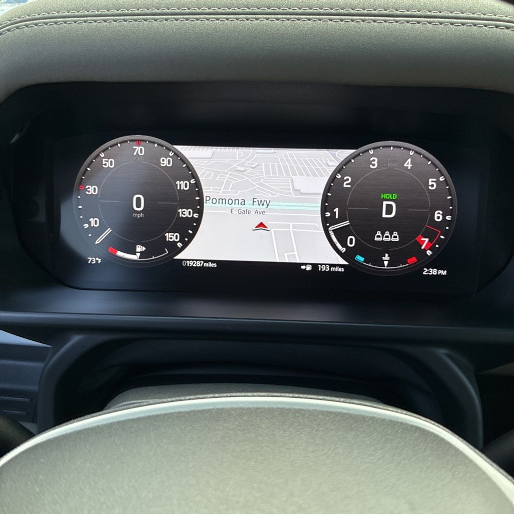 2023 Land Rover Defender 110 SE