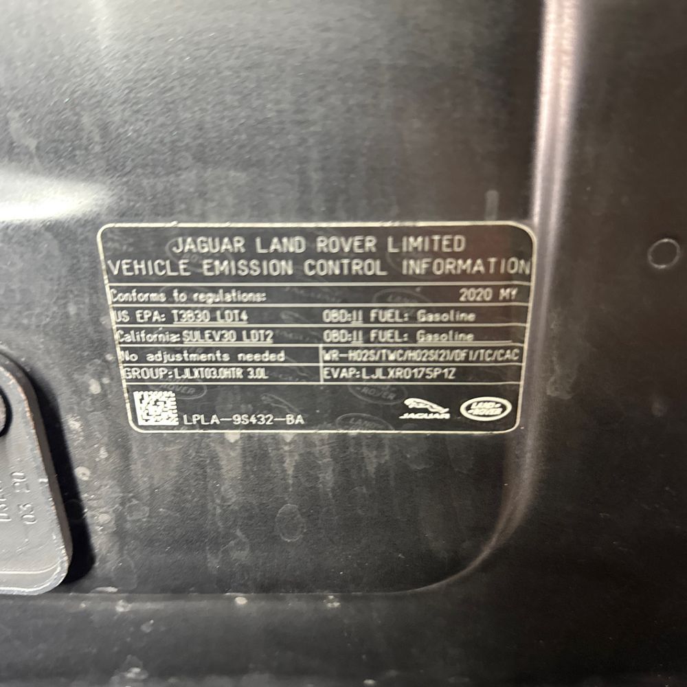 2020 Land Rover Defender 110 SE