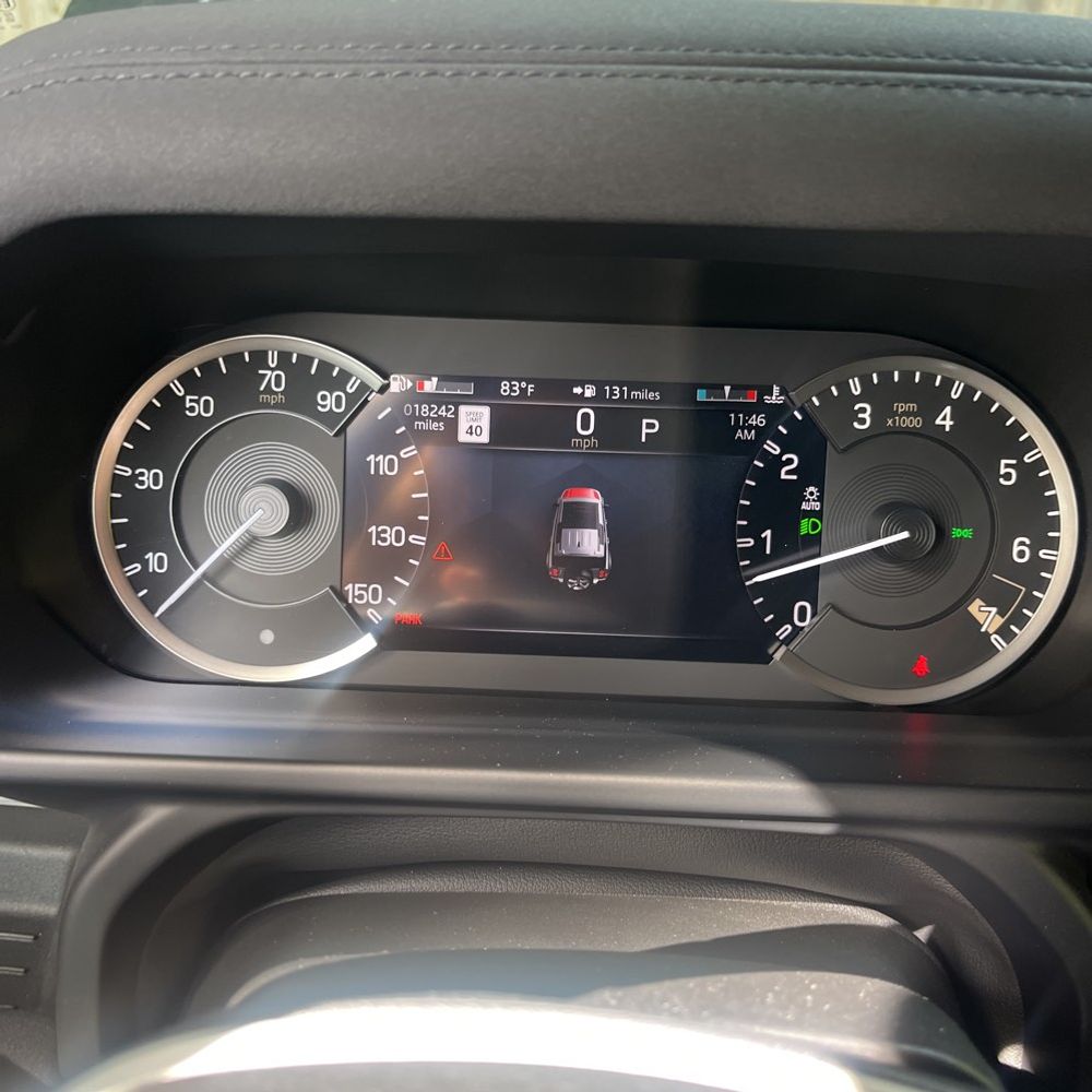 2023 Land Rover Defender 130 SE