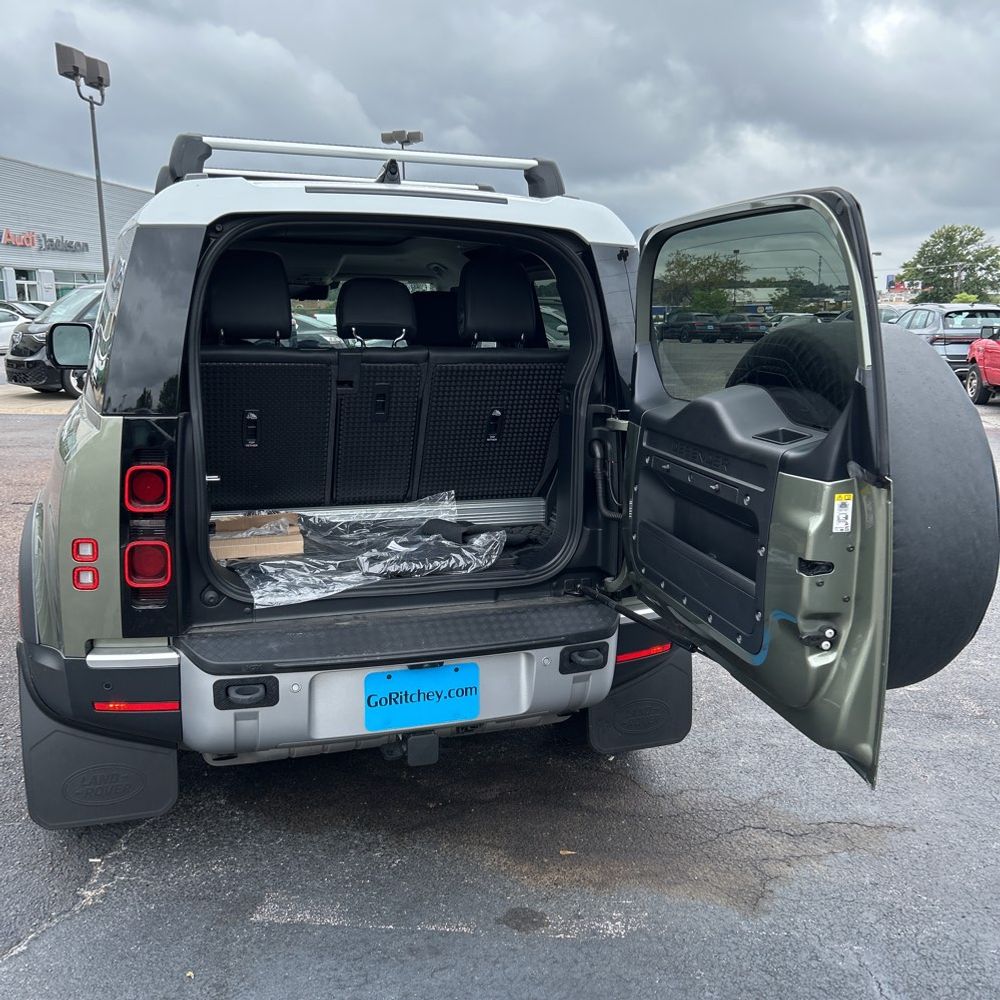 2021 Land Rover Defender 90 First Edition