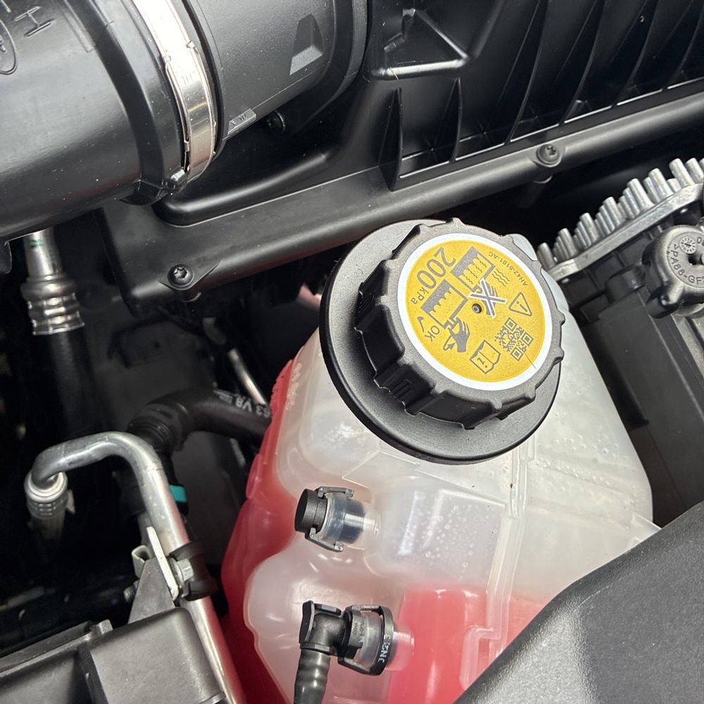 2024 Land Rover Defender 110 Carp Ed V8 P525