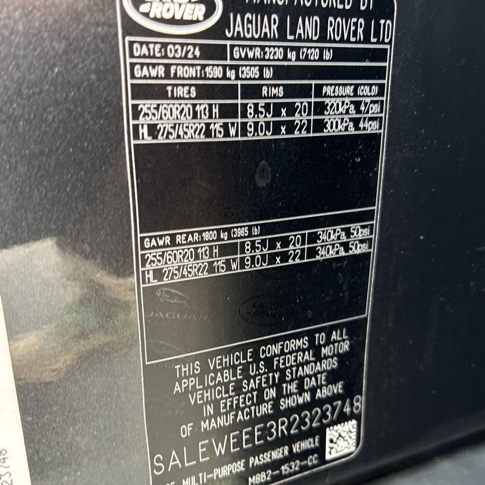 2024 Land Rover Defender 110 Carp Ed V8 P525