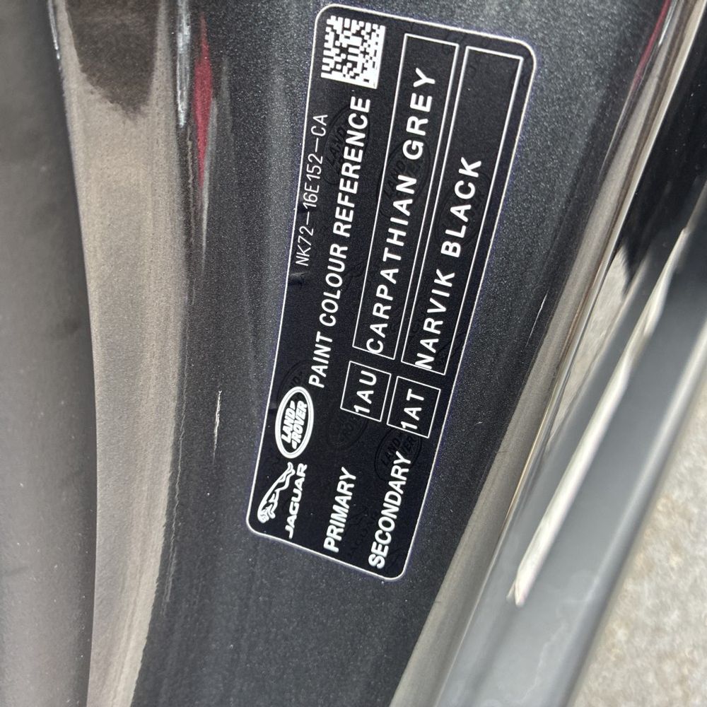 2024 Land Rover Defender 110 Carp Ed V8 P525