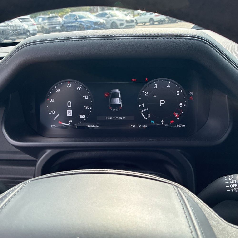2023 Land Rover Defender 110 V8