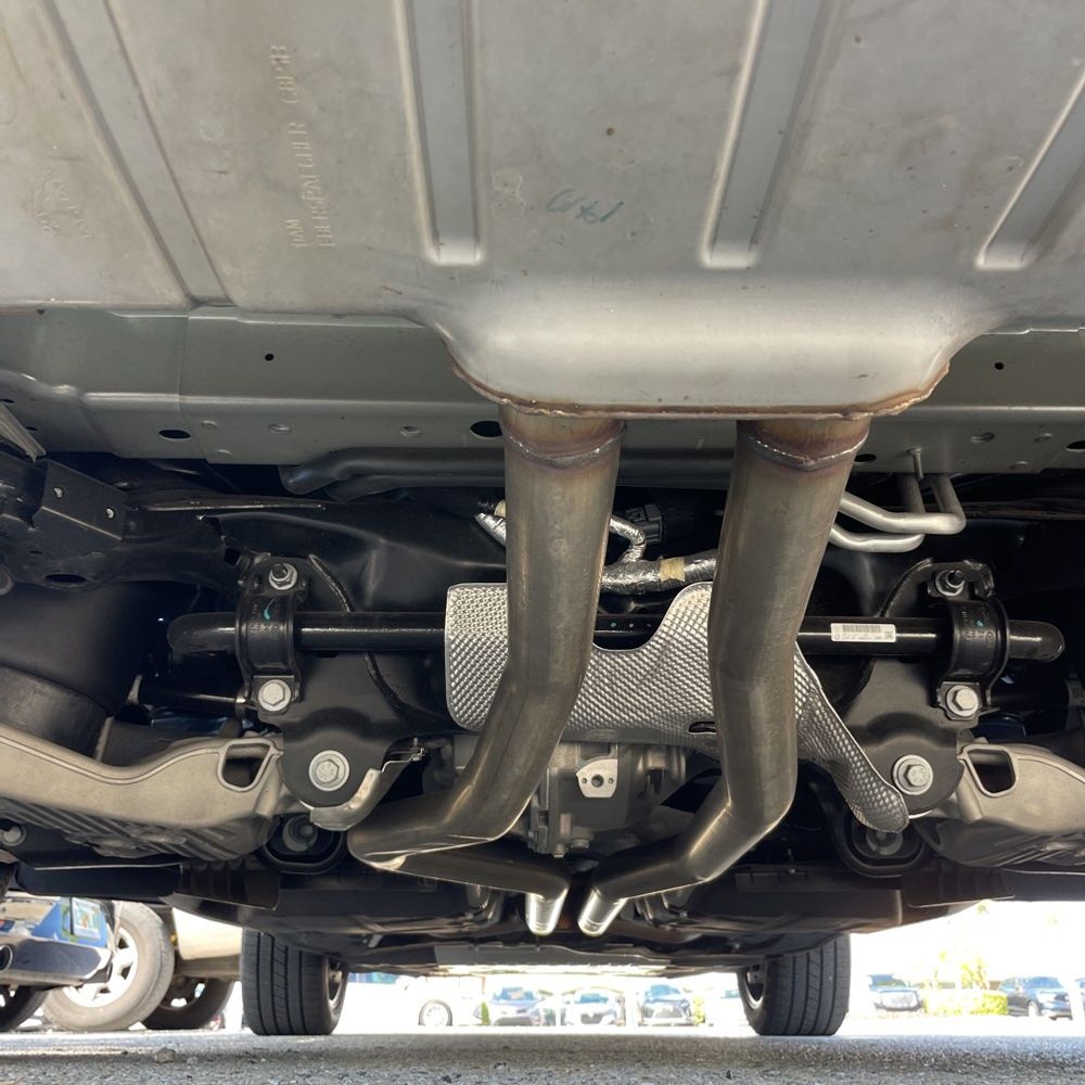 2025 Land Rover Defender 130 V8 P500