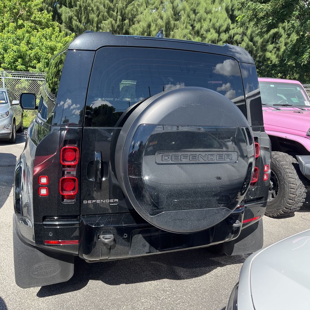 2022 Land Rover Defender 90 X-Dynamic S
