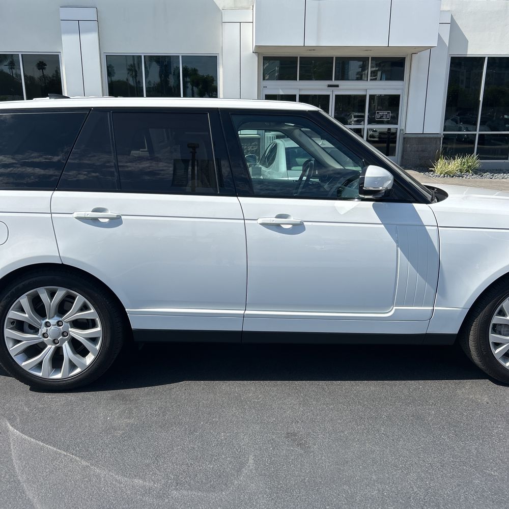 2022 Land Rover Range Rover Base