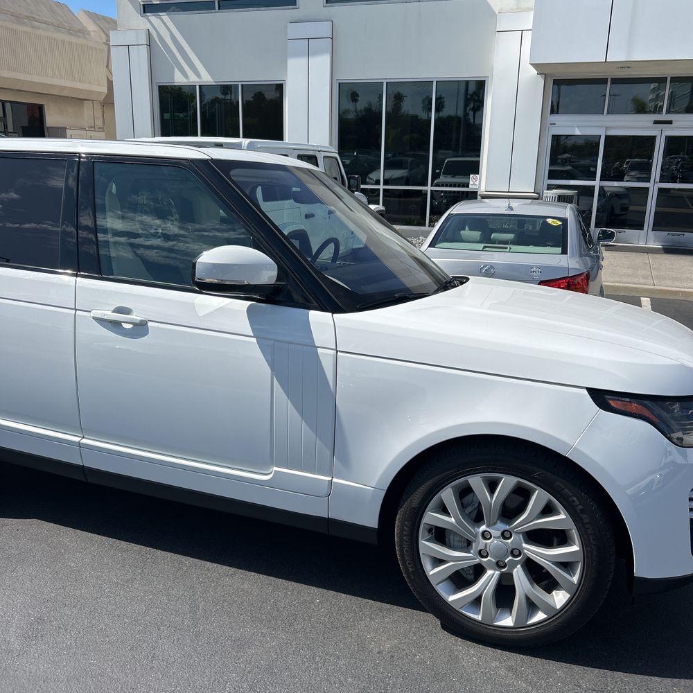 2022 Land Rover Range Rover Base