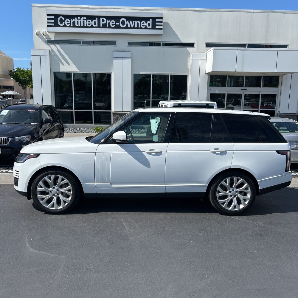 2022 Land Rover Range Rover Base
