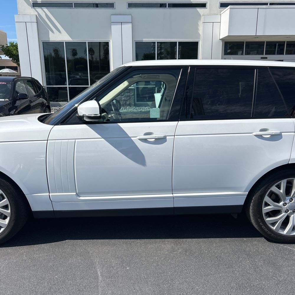 2022 Land Rover Range Rover Base