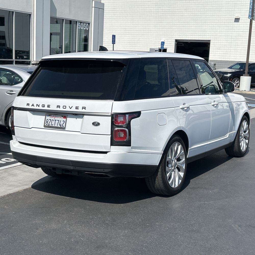 2022 Land Rover Range Rover Base