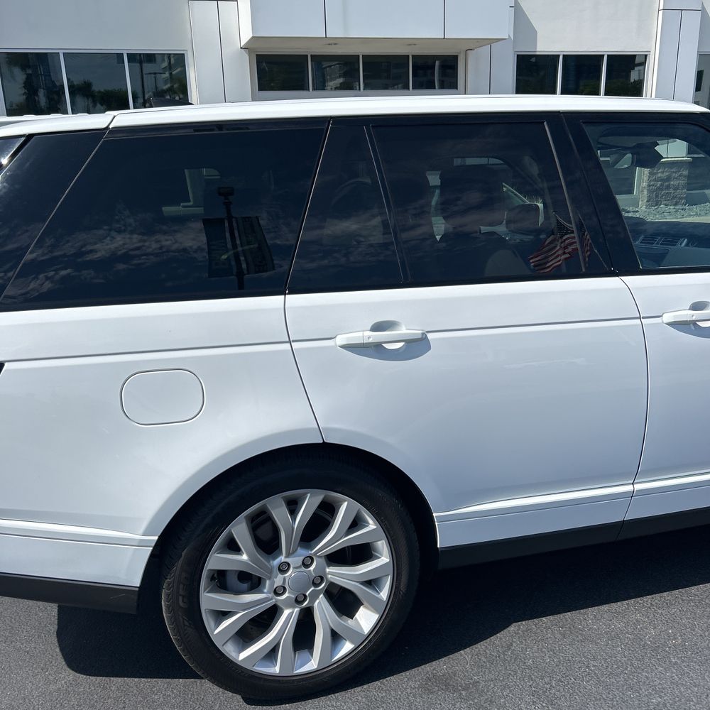 2022 Land Rover Range Rover Base
