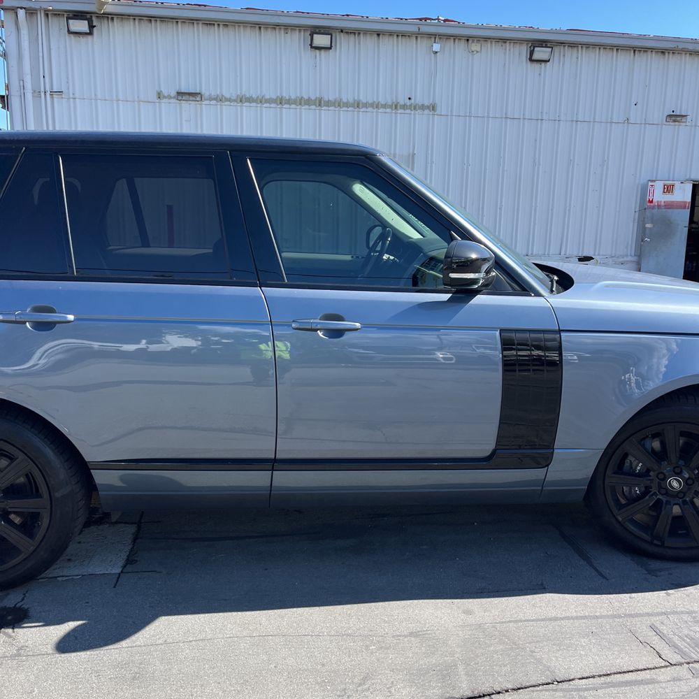 2020 Land Rover Range Rover P525 HSE