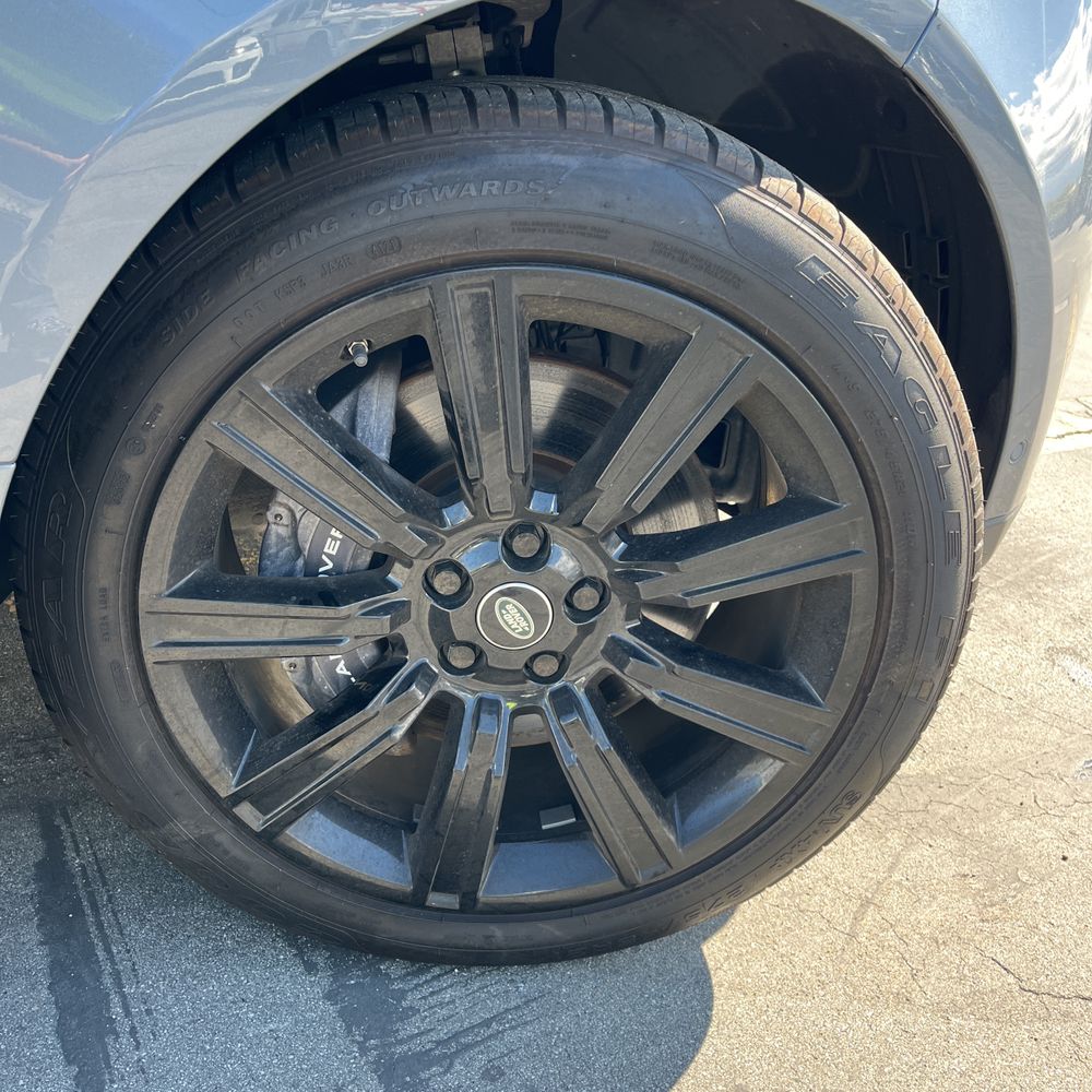 2020 Land Rover Range Rover P525 HSE