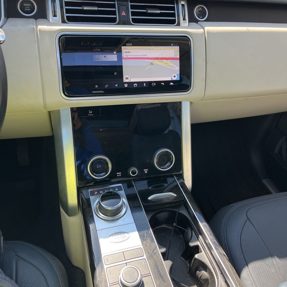 2020 Land Rover Range Rover P525 HSE