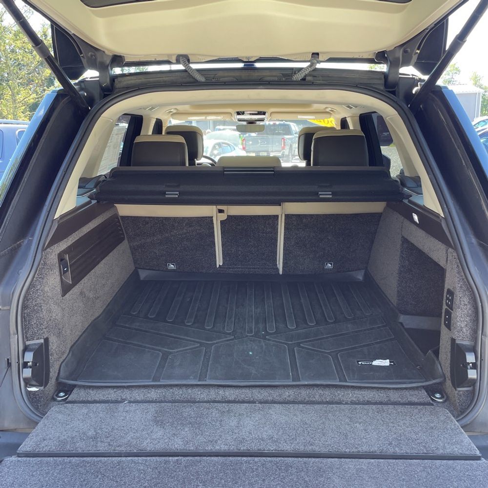 2022 Land Rover Range Rover Westminster P525