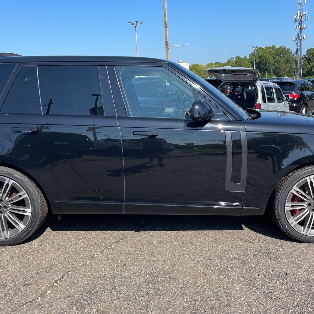 2023 Land Rover Range Rover SE