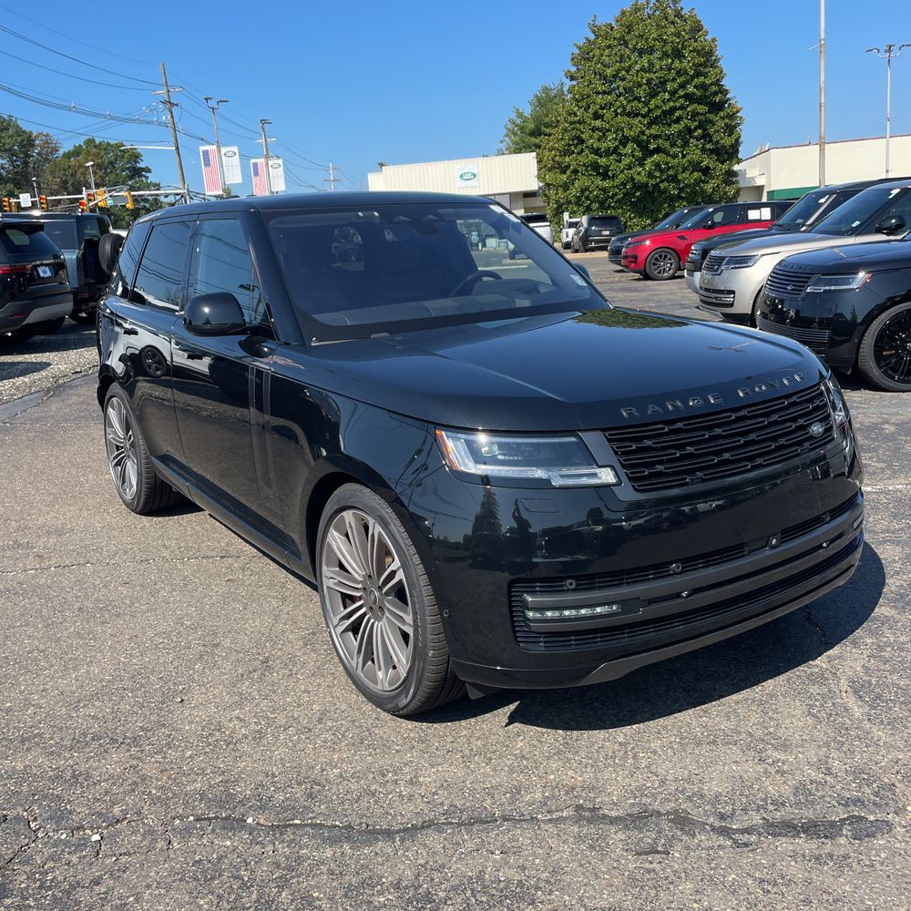 2023 Land Rover Range Rover SE