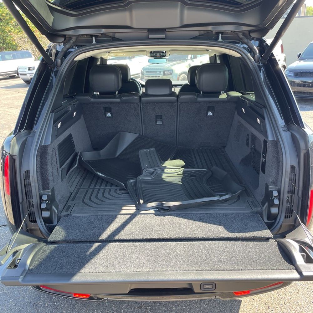 2023 Land Rover Range Rover SE