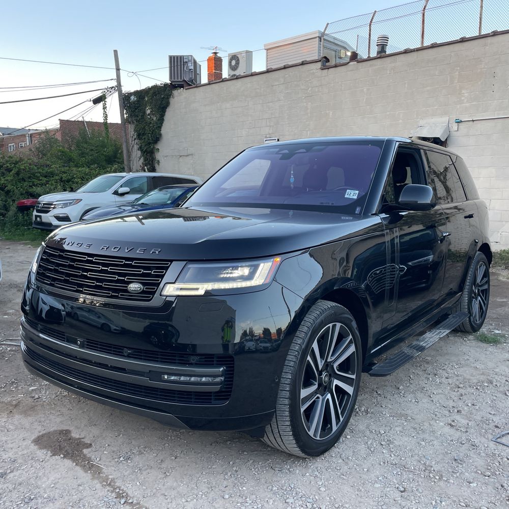 2023 Land Rover Range Rover SE