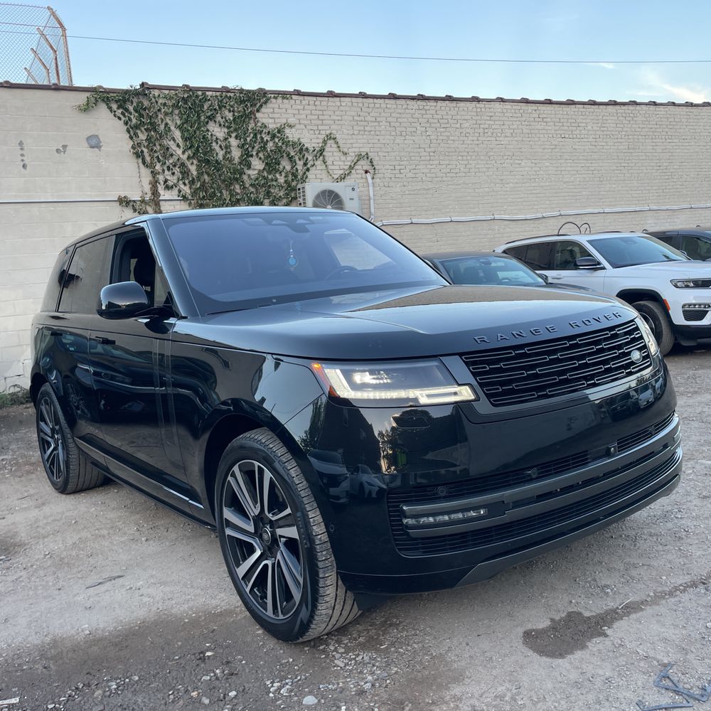 2023 Land Rover Range Rover SE