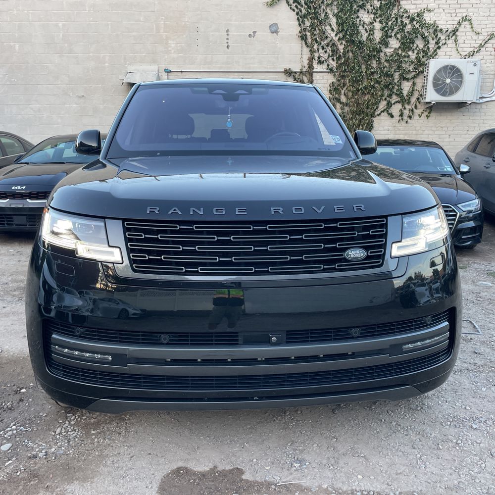 2023 Land Rover Range Rover SE
