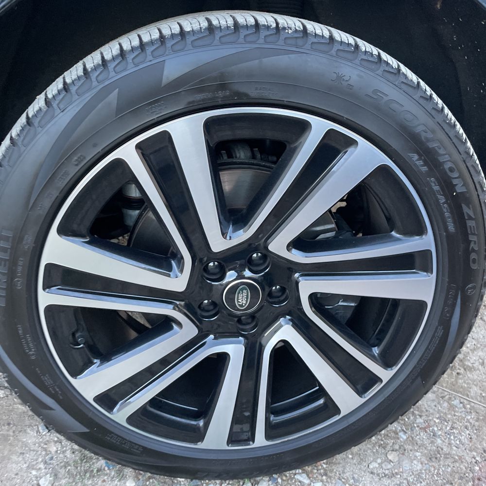 2023 Land Rover Range Rover SE